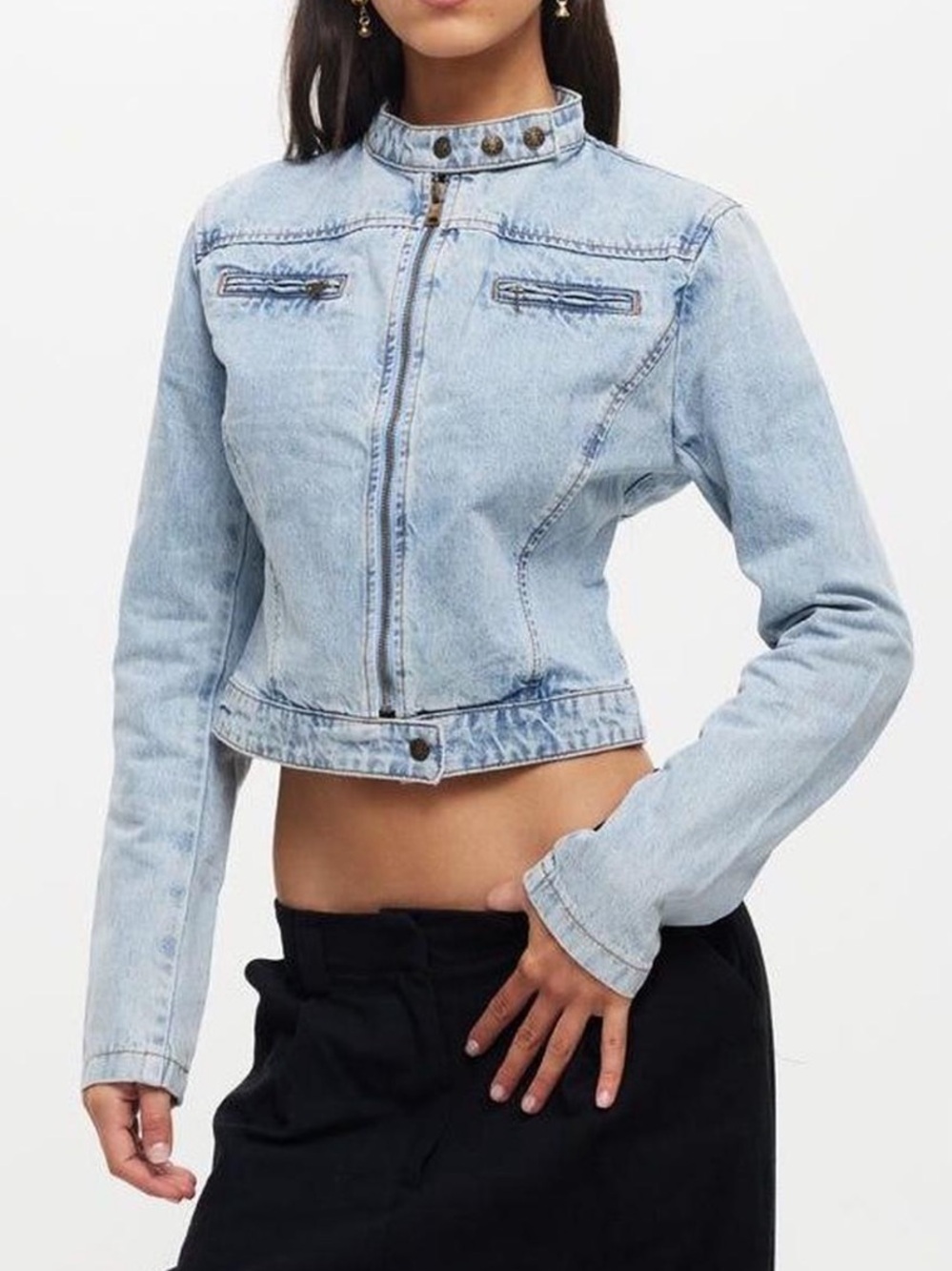 NWOT LIONESS Light Wash Cropped Denim Jacket - Light Blue